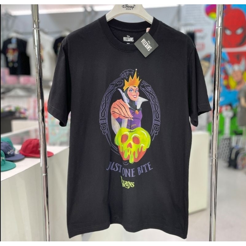 เสื้อDisney ลาย Evil Queen ( Villains ) สีดำ ( TM-157 )
