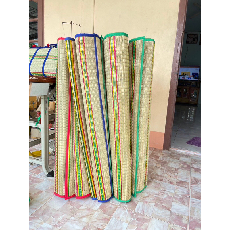 เสื่อทอมือวัสดุจากธรรมชาติขนาด100x190++ซมแบบผืน