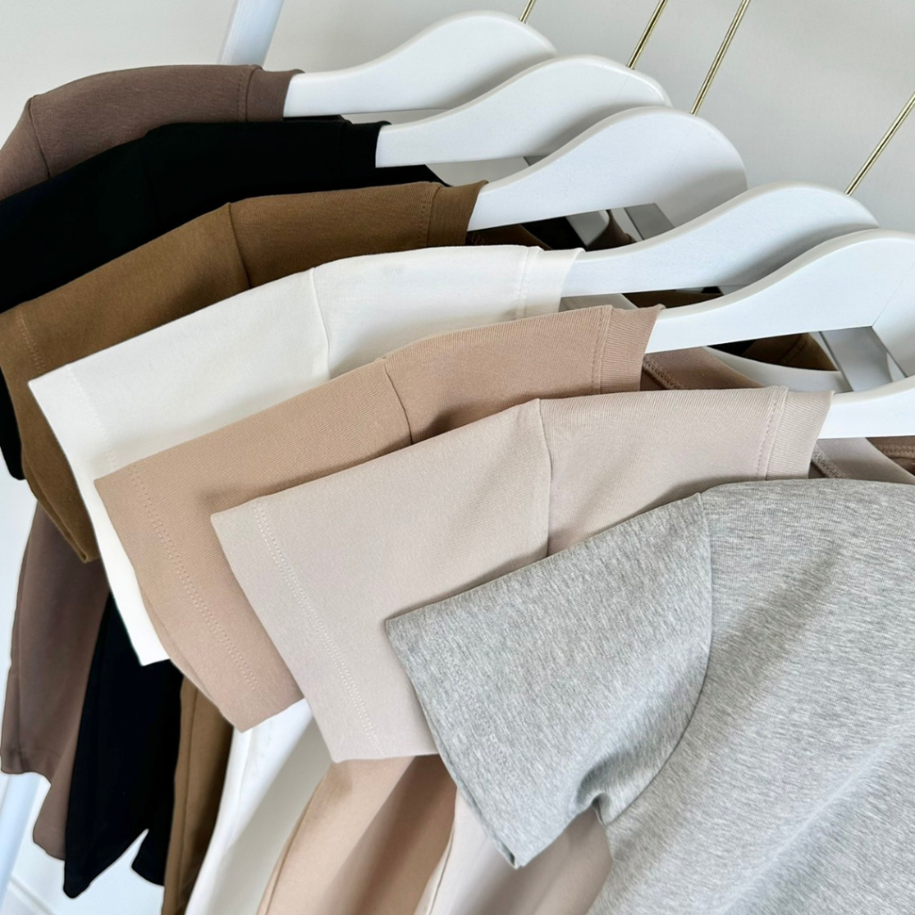 Uni Basic เสื้อยืดผู้หญิง ทรงเบสิค ผ้าคอตตอนยูนิ (มี4 ไซส์) รูปที่ 4