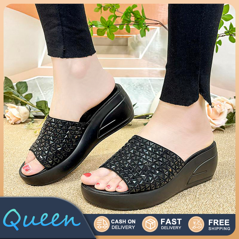 Queen รองเท้าแตะแฟชั่น พริตตี้รองเท้าแตะ รองเท้าเพชร