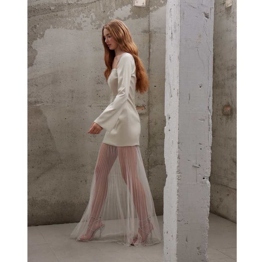 Lucy Maxi dress (3colors) ชุดเดรสแขนยาว กระโปรงอัดพลีท