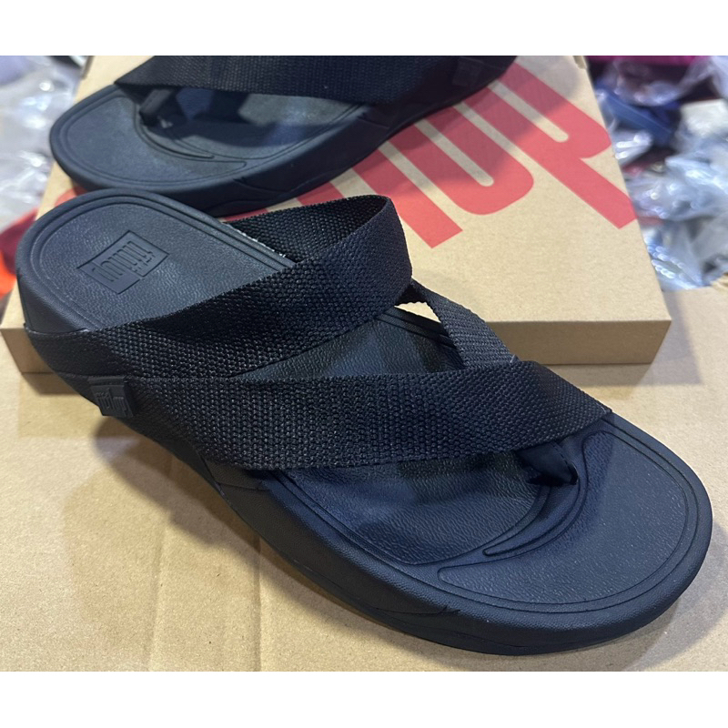 รองเท้าเเตะ fitflop สลิงรุ่นใหม่ สวย ใส่ได้ทั้ง หญิงและชายไซร้ 36----44