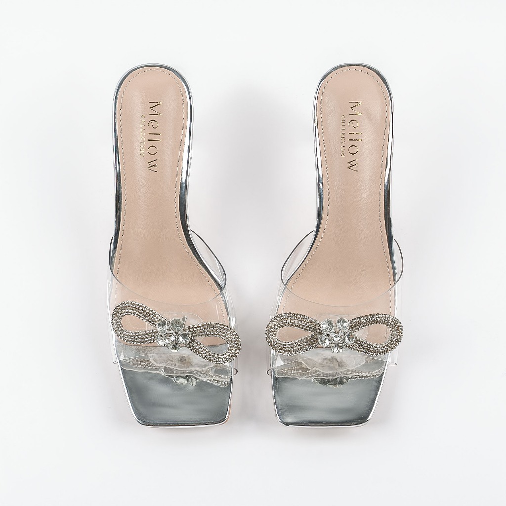 Mellowco รองเท้าส้นสูง ผ้าซาติน/หนังแก้ว สูง 3 นิ้ว รุ่น Call Me Camellia 10-3206