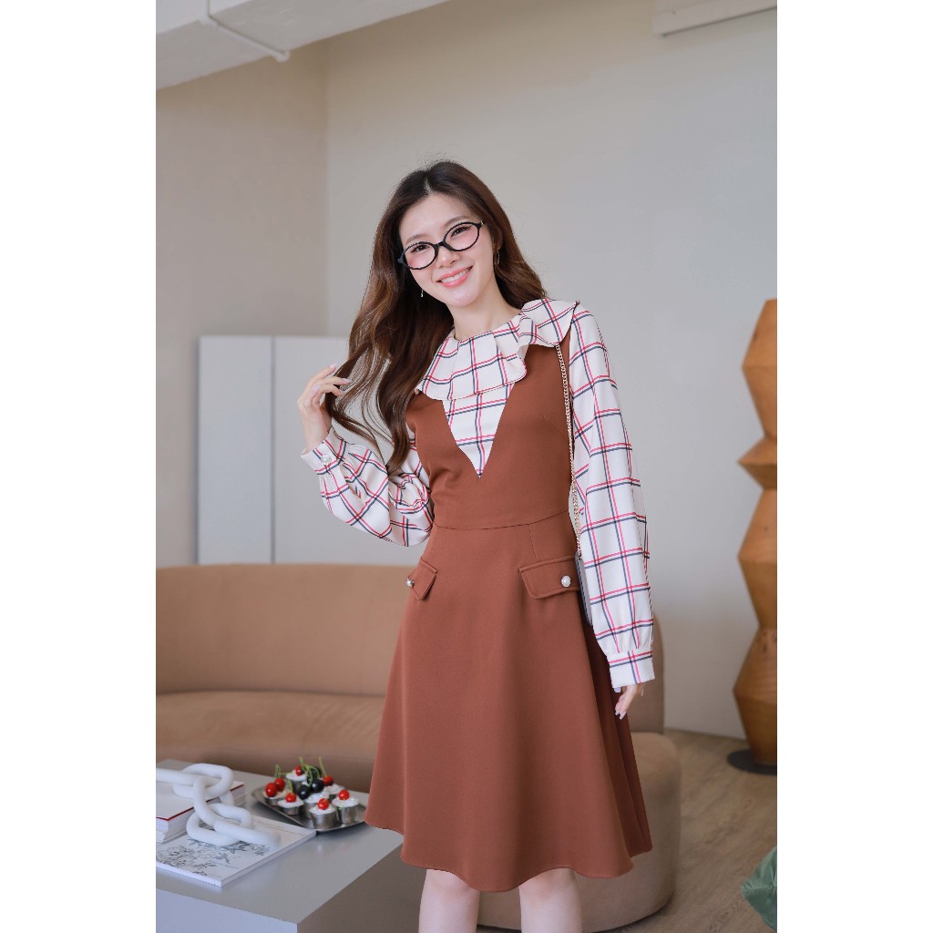 Romi"Oil" J535 ชุดเดรสสีน้ำตาล (ลายสก็อตแขนยาว)