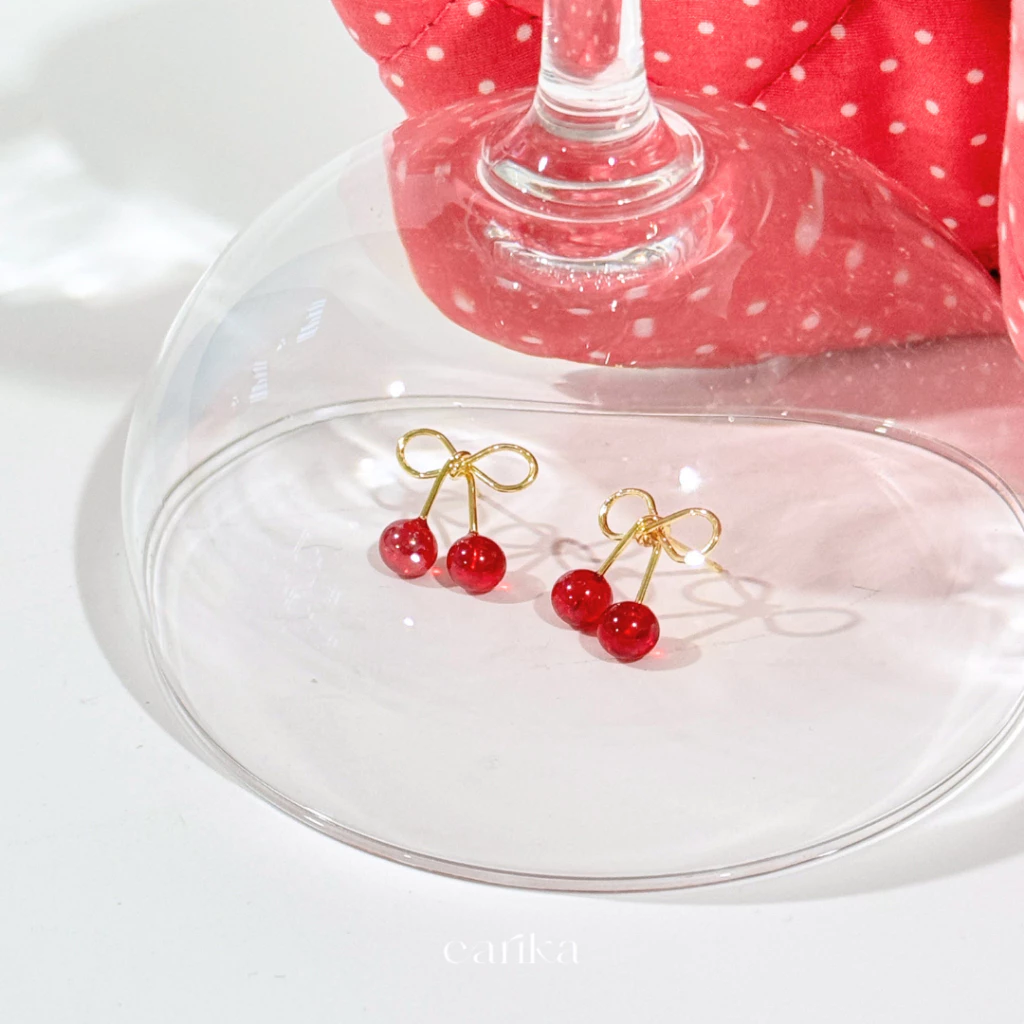 earika.earrings - cherry bomb stud ต่างหูเชอรรี่เม็ดกลมสีแดงก้านเงินแท้ชุบทอง ผิวแพ้ง่ายใส่ได้