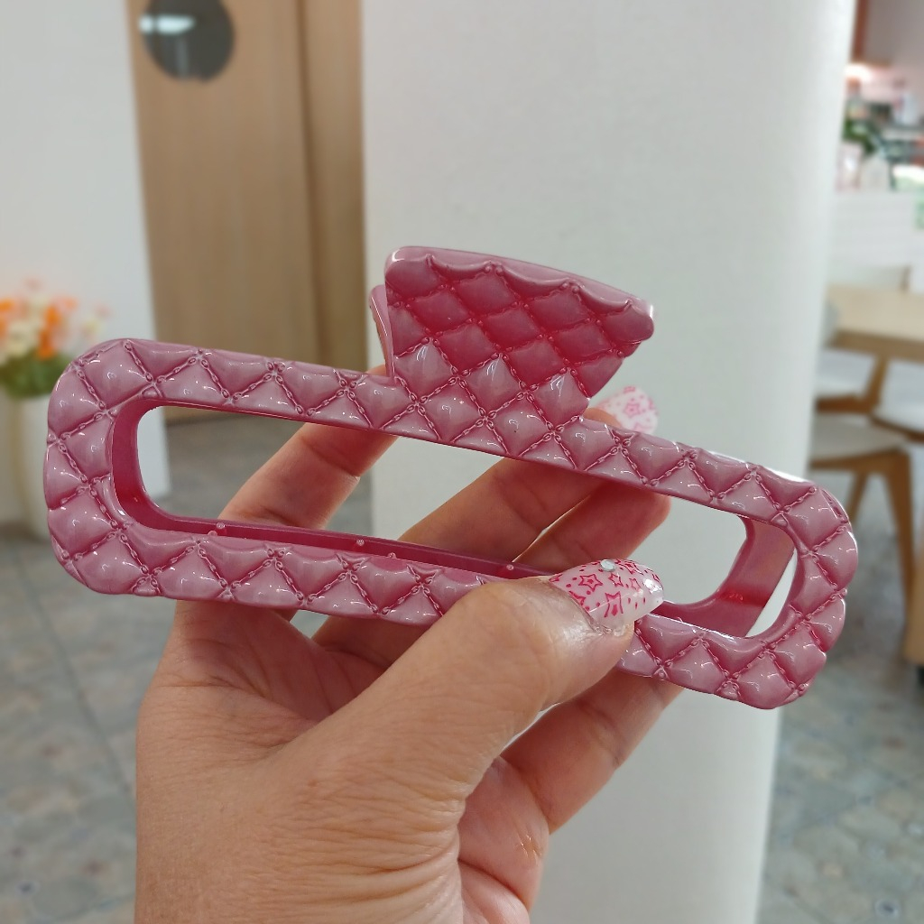 [N05] พร้อมส่ง กิ๊บหนีบผมจัมโบ้เพื่อผมหนาเก็บได้หมด กิ๊บงับผมขนาดที่ใหญ่และสีไฮเอนด์แบบเงาการเคลือบที่สวยงาม