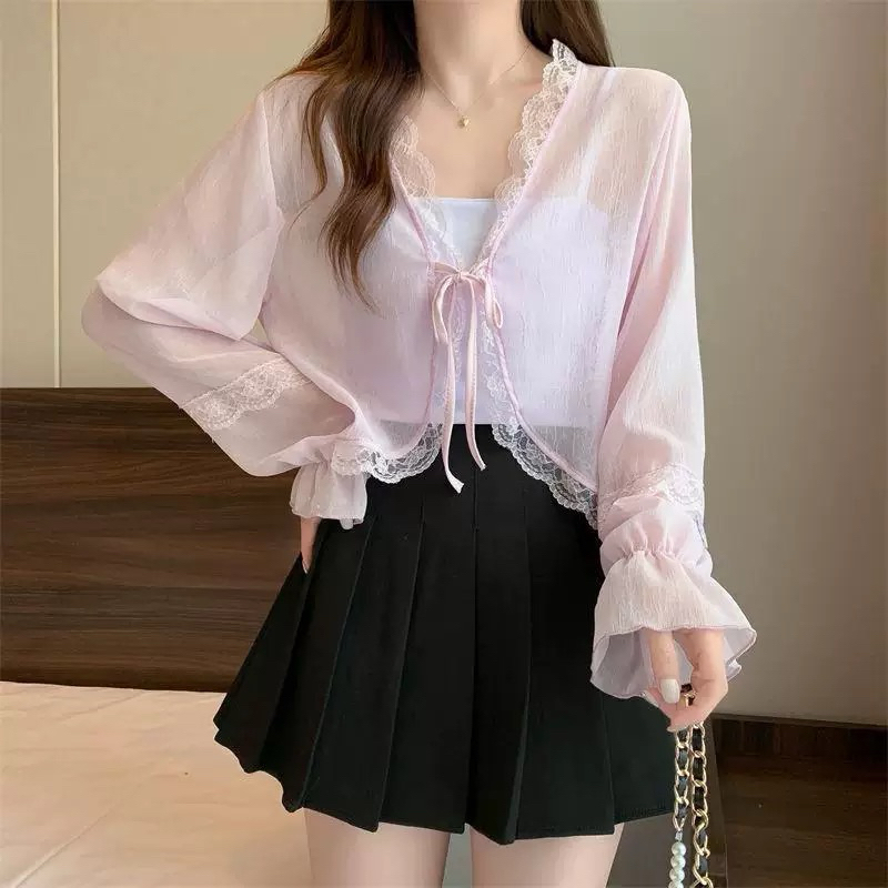 [พร้อมส่ง] เสื้อคลุมผ้าซีฟองแต่งขอบลูกไม้ 2สี มินิมอล สีพื้น คลุมพรางหุ่น เกาหลี สาวเวียด