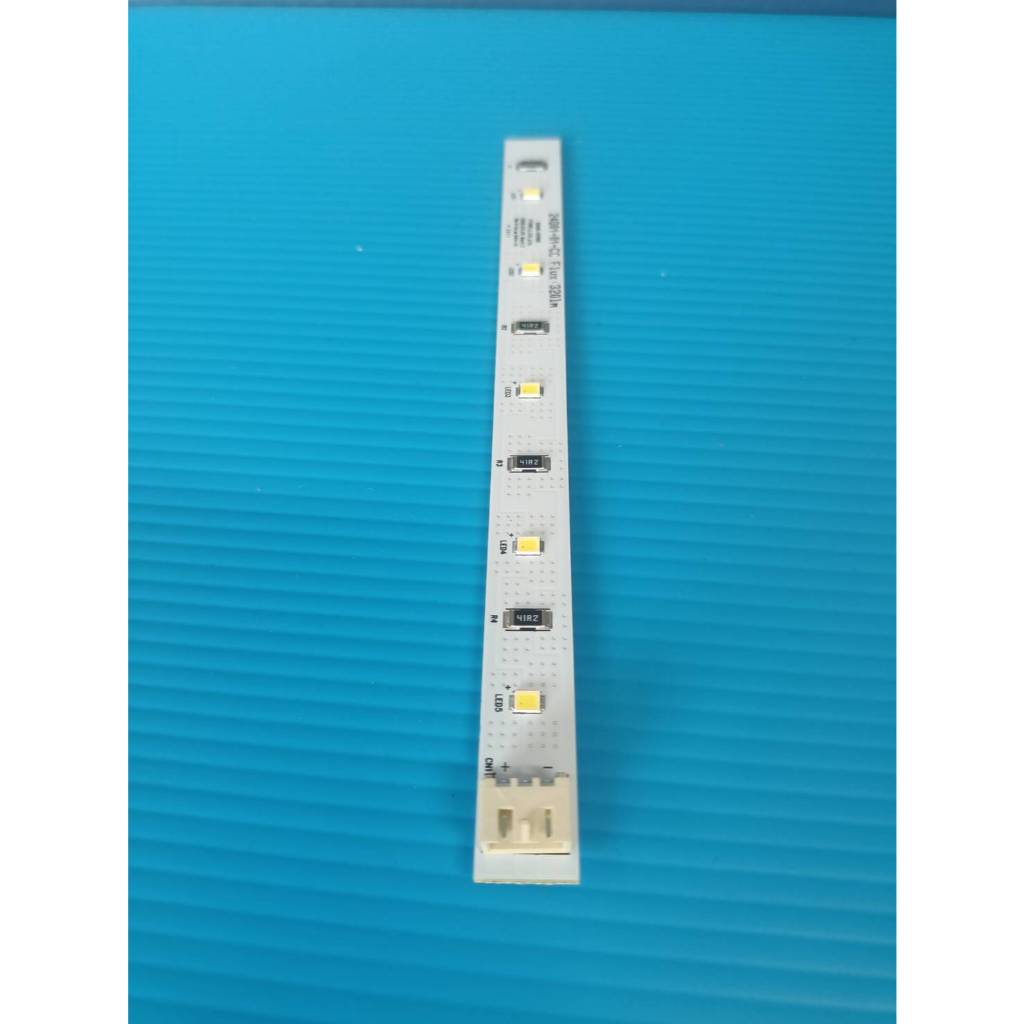 อะไหล่ของแท้/หลอดไฟตู้เย็น/SAMSUNG/ซัมซุง DA96-01119B ASSY LAMP LED;5,FR-4,150*12,WHITE,SMAW25