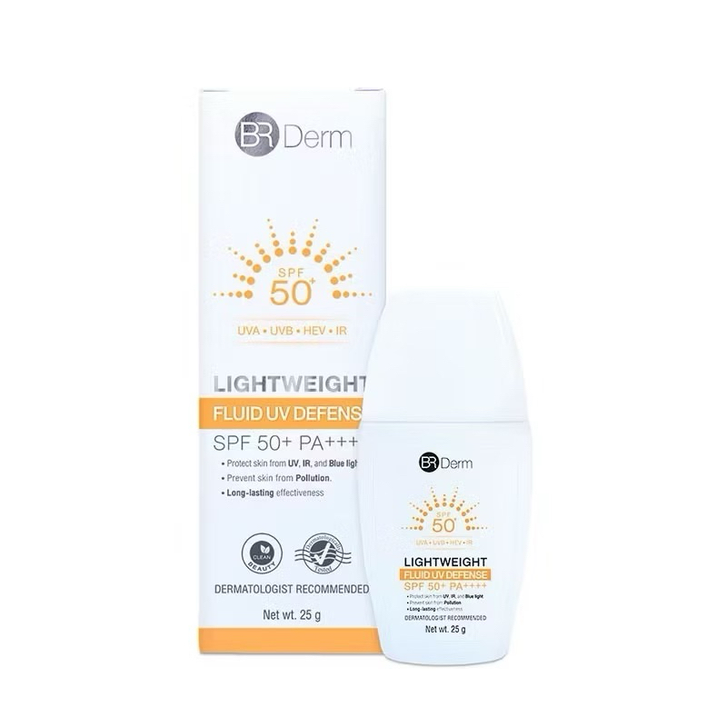BR Derm Lightweight Fluid Sunscreen SPF 50+ PA++++ 25G ผลิตภัณฑ์กันแดดเนื้อน้ำนมสีเบจไฮบริด