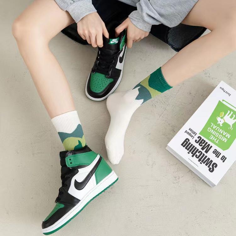 (ได้รับ 2-3 วัน) จัดส่งจากประเทศไทย~ถุงเท้าข้อสูงน่อง ถุงเท้าผ้าฝ้ายลายอสมมาตร ซ้ายและขวา สไตล์เดียวกันสำหรับผู้ชายแล - รูปที่ 3