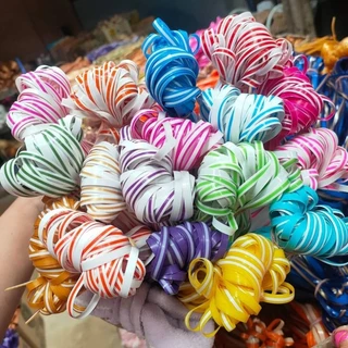 เส้นสานหวายเทียมขนาด4.8มิล สีสวยทุกเชดสีมัดละ100กรัมมีมากกว่า100เฉดสีสวยๆทุกสีเลือกสีและแจ้งในเเชทได้เลยค่่ะ