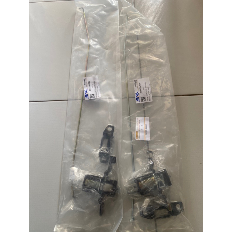 กลอนฝาท้าย นาวาร่า NP300 NISSAN NAVARA 2014 ด้านข้าง ซ้ายขวา งานเทียบ ขายแยกข้างและเป็นชุด