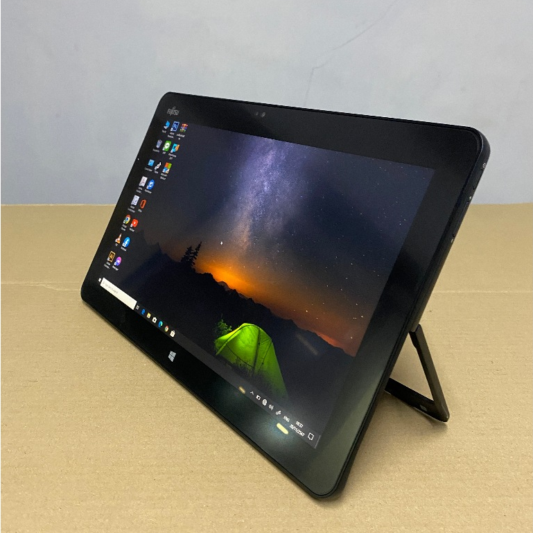 Fujitsu ArrowsTab R727/R Core i5gen7(2.6GHz)(RAM4GB/SSD128GB)ขนาด13.3" แท็บเล็ต 2in1พร้อมขาตั้งในตัว