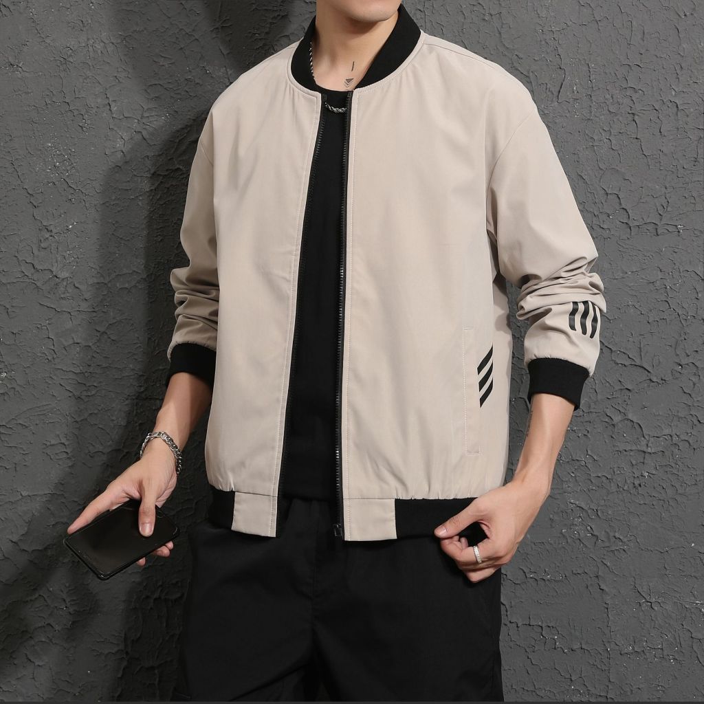 🔥COD🔥 แจ็คเก็ตใหม่ล่าสุดเสื้อแจ็คเก็ตผ้าร่ม กันฝน กันน้ำ ถอดหมวกได้ กระเป๋ามีซิป เสื้อแจ็คเก็ตผู้ชายสไตล์แฟชั่น