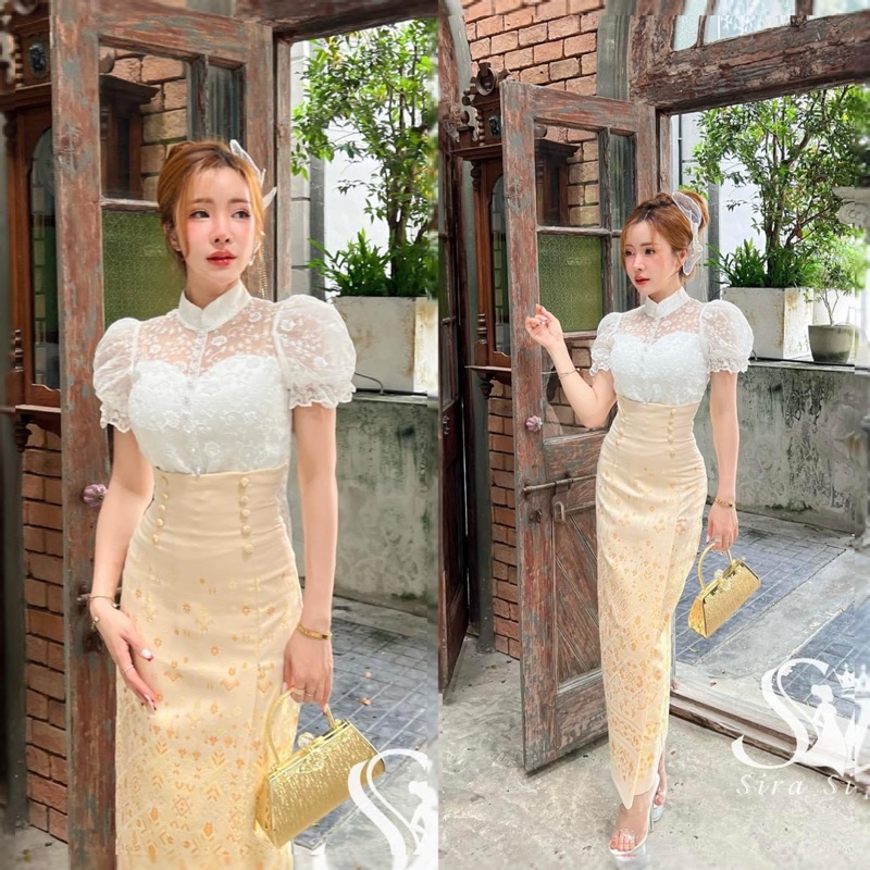 New Collection SIRA SIRI ลูกไม้แขนตุ๊กตา ปักดอกลอย ยกนูนผ้าถุงสำเร็จรูปซิปหลัง ทอลายแพรวา เอวสูง ชุดไทยทำบุญ