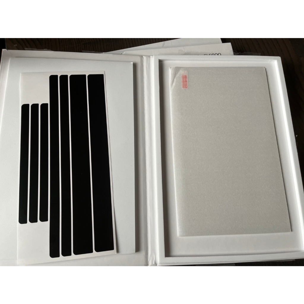 Tempered Glass - Saturn 4 Ultra 12K / 16K แผ่นกระจกหน้าจอฉายแสง พร้อมเทปขอบจอ