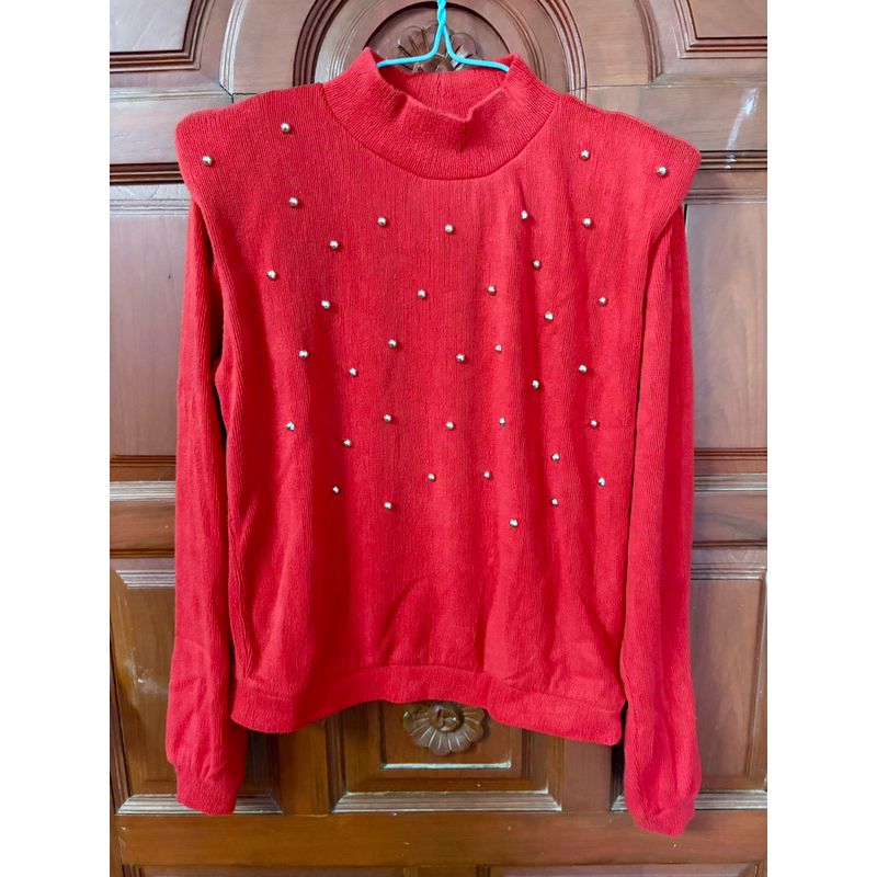 Pimkie sweaterสีแดง แต่งหมุด sz.M