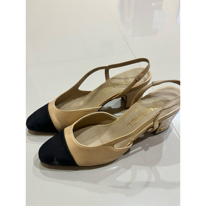รองเท้า Chanel Two-Tone Shoeคลาสสิค Size 37.5 มือสองไม่มีอุปกรณ์ค่ะ