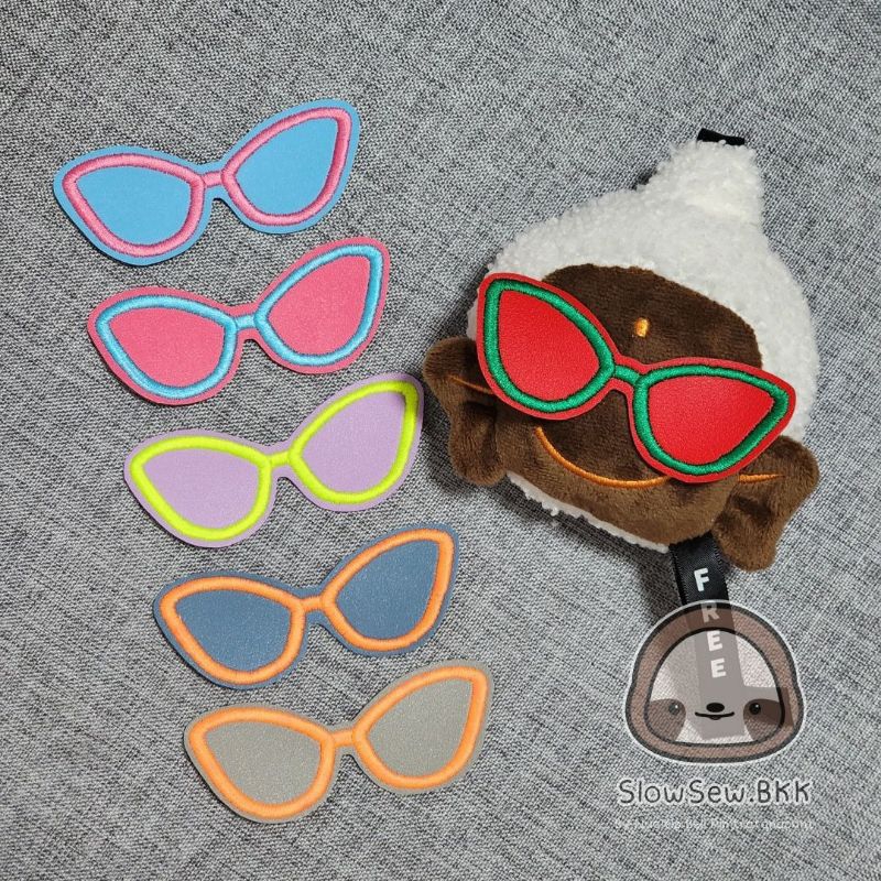 [พรีออเดอร์][DIY] แว่นตาหลวงเจ๊ Amitofo แว่นหลวงเจ้ Original เจ้าแรก แว่นหนังปัก พวงกุญแจหลวงเจ๊