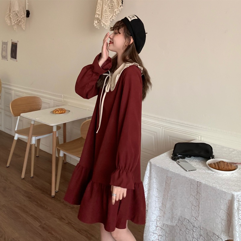 Intelscore 🍄ชุดสตรีสีแดง คอตุ๊กตา เดรสสั้นสไตล์เรโทร เดรสผ้าลูกฟูกสีแดง ชุดปาร์ตี้ ชุดเทศกาล~ - รูปที่ 4