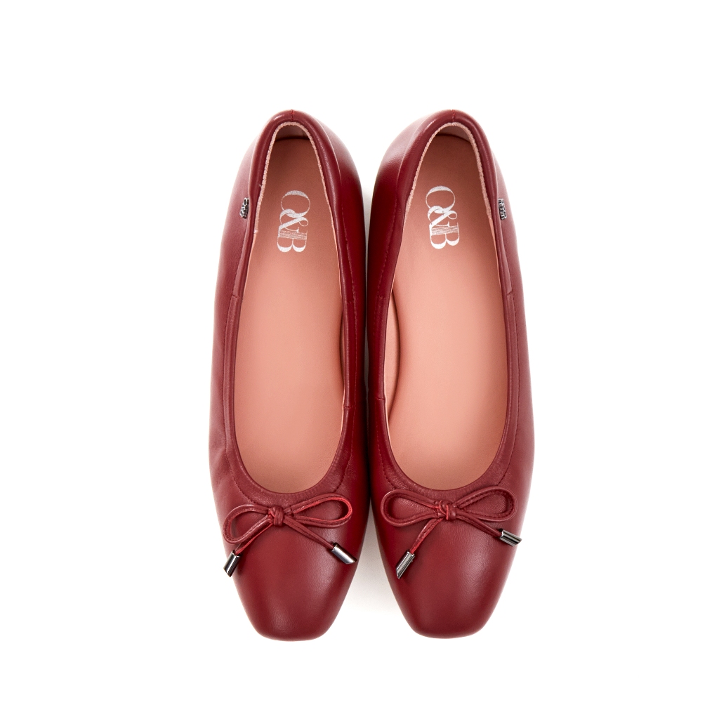 O&B รองเท้าหนังแกะ รุ่น AUDREY CLASSIC HEELS IN BURGUNDY-11243SS33007F_H4REXX - รูปที่ 2