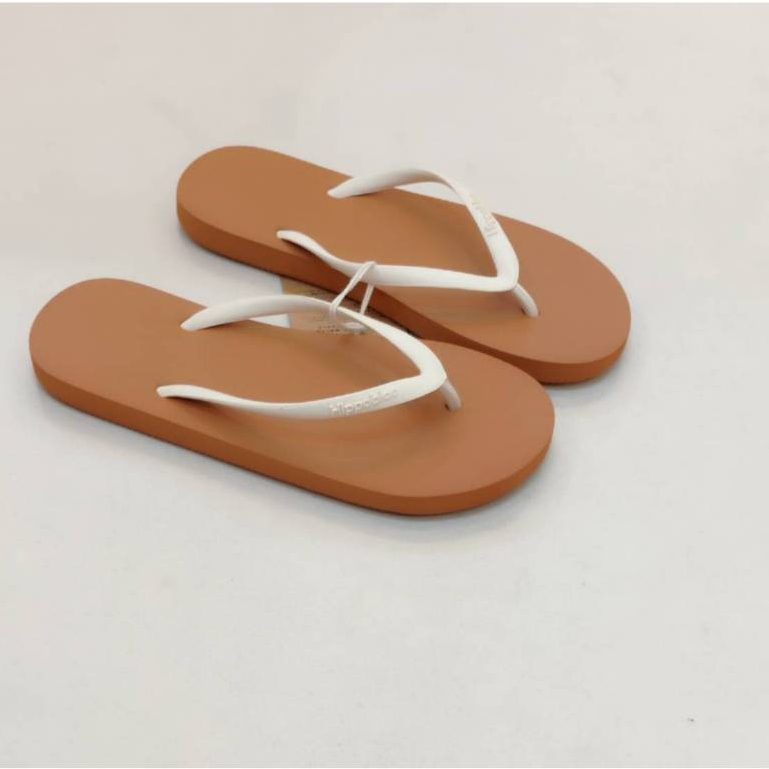 รองเท้าแตะ Hippo Bloo สีส้ม สายเล็กสีขาว โทนสีหวาน รองเท้าอยู่บ้าน รองเท้าแตะหูหนีบ ฮิปโป บลู