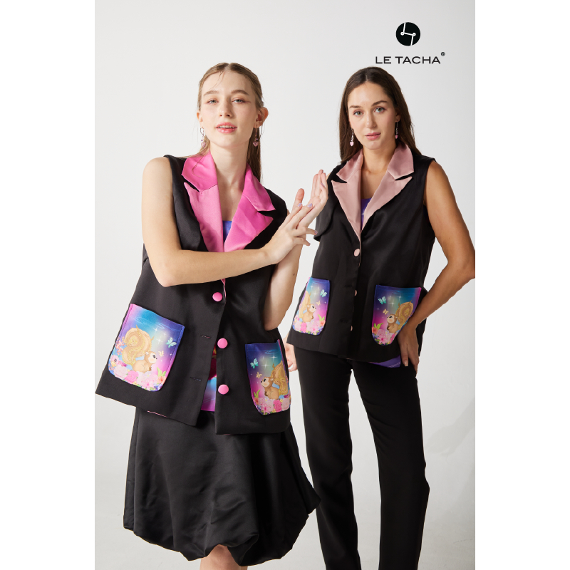 LE TACHA Printed V-neck sleeveless Vest เสื้อกั๊กแขนกุดคอวี