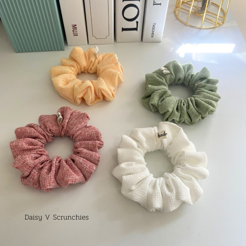 ยางรัดผม • scrunchies Daisy V • ผ้าทวีด • ไซส์ M