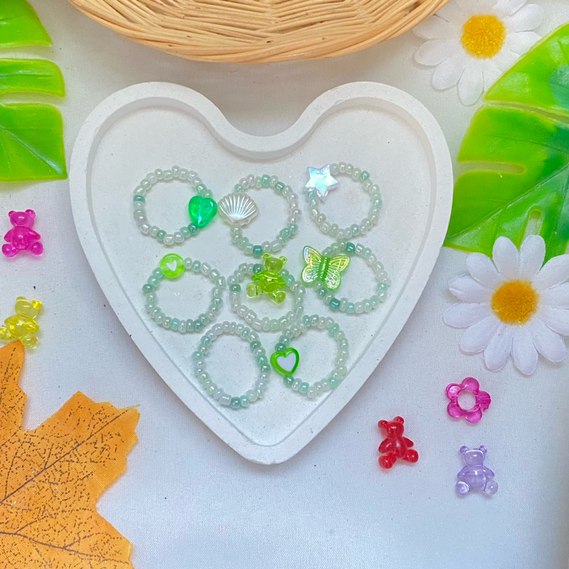 พร้อมส่ง แหวนลูกปัดโทนสีเขียว 💚