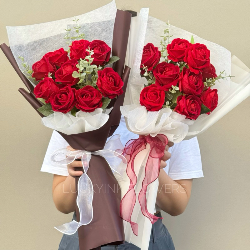 ช่อดอกกุหลาบ9ดอก ดอกกุหลาบวาเลนไทน์ ช่อดอกไม้ประดิษฐ์ Luukyink Flowers