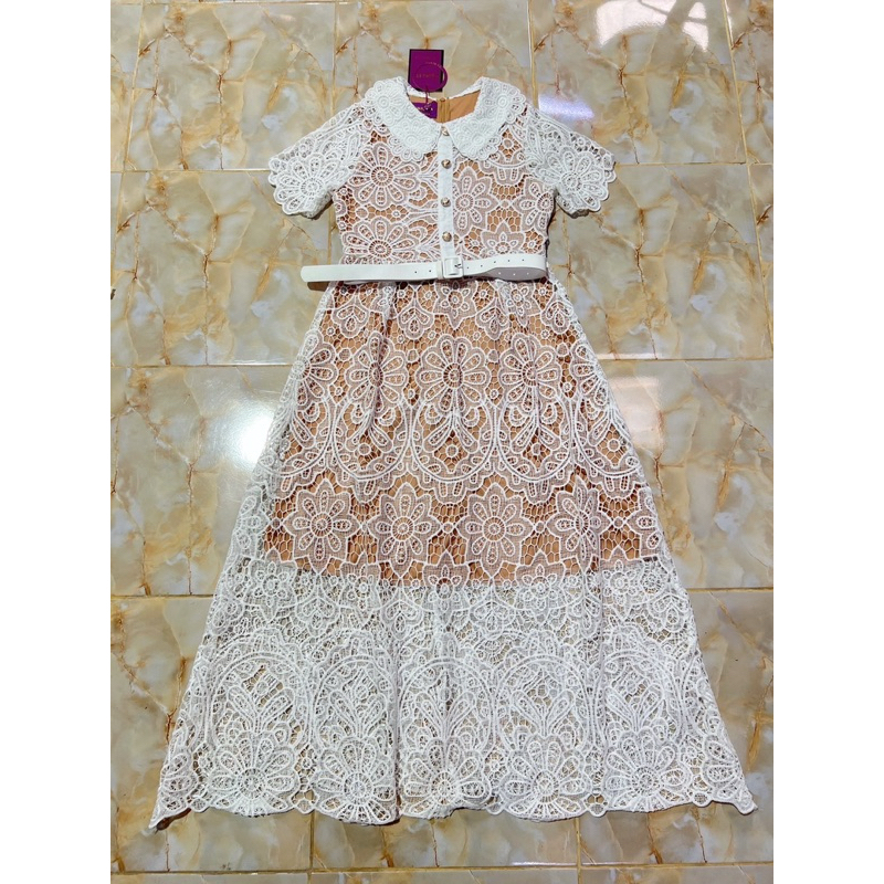 (s-2xl sale) เดรสยาว เดรสลูกไม้ สีขาว ยาวอลัง สวยมากๆ งานป้าย chalita