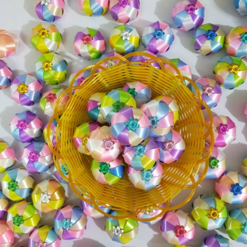 เหรียญโปรยทานลูกจันสีพาสเทลตัวเปล่า สินค้ามีพร้อมส่งแพ็ค 100 ชิ้น
