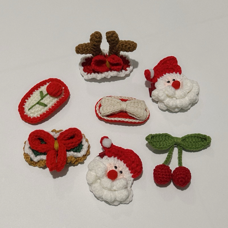 PAINT THE TOWN RED / SANTA / REINDEER CROCHET SNAP HAIR CLIP กิ๊บซานต้า กิ๊บกวางเรนเดียร์ ถักโครเชต์ กิ๊บถักไหมพรม