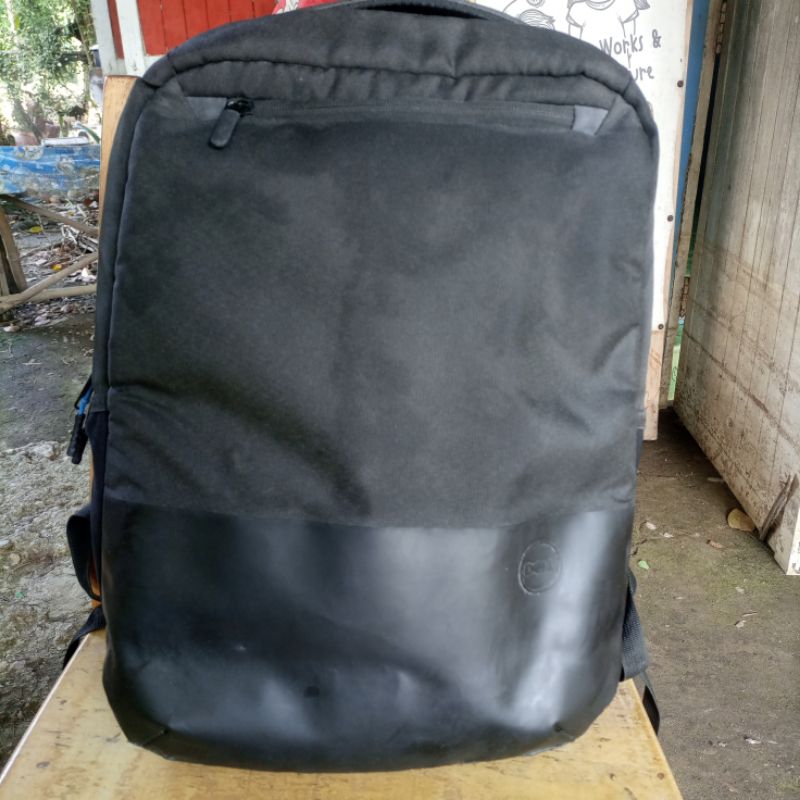 กระเป๋าเป้ ยี่ห้อ Dell สำหรับ Notebook ขนาด 17นิ้ว