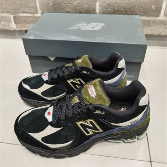 New Balance NB 2002R Black green (ของแท้ 100%💯)