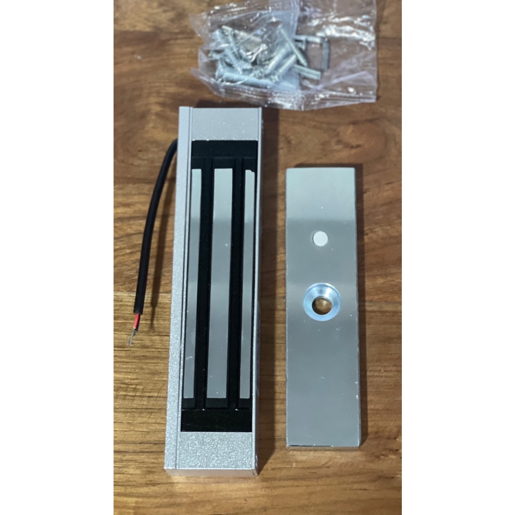 ชุดกลอนแม่เหล็ก  24  V  ขนาด 300 LBS