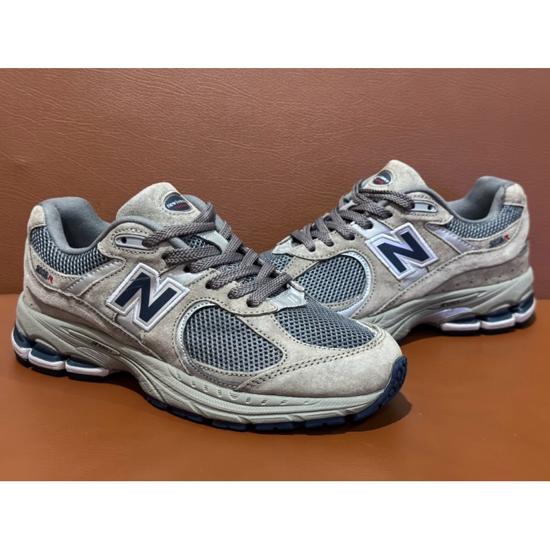 New Balance 2002R [37/22.5] มือสอง ของแท้