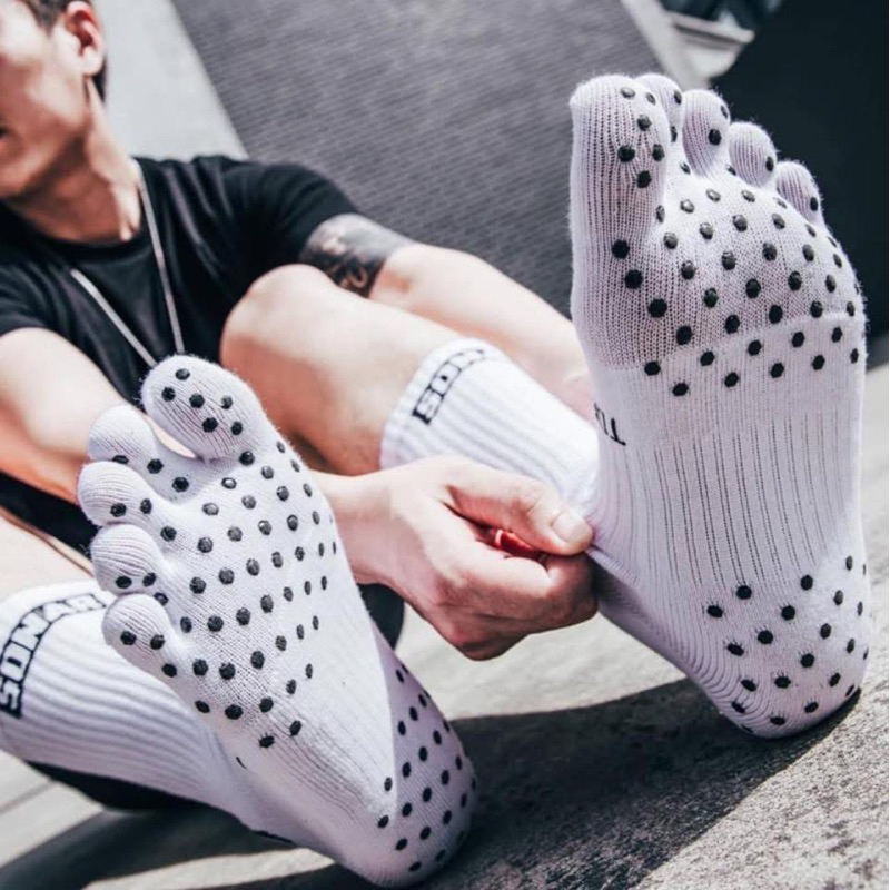 Sonar Premium Sock ถุงเท้าห้านิ้ว Free Size