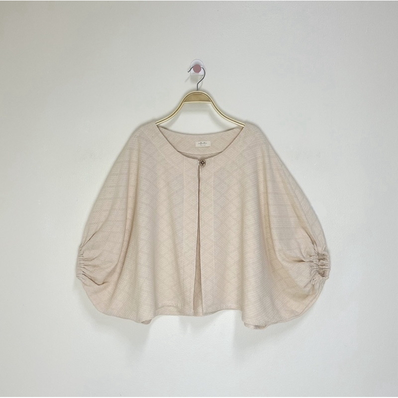 𝕊𝕔𝕙𝕒𝕓𝕒 𝕋𝕠𝕡 เสื้อคลุมทรงค้างคาว