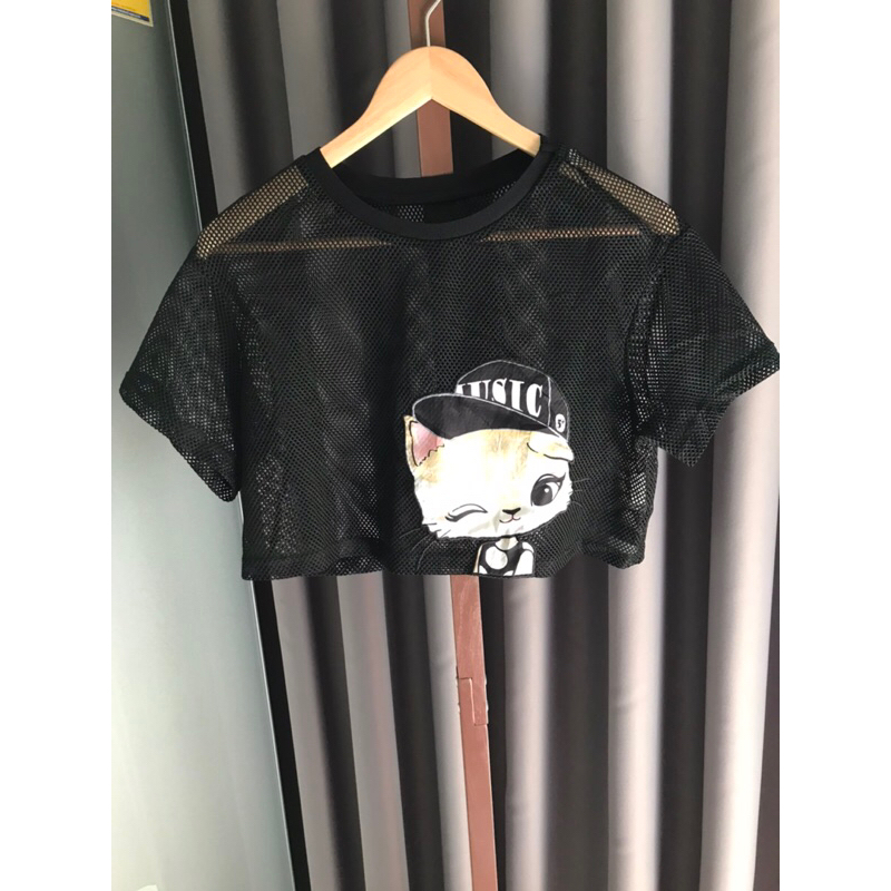 เสื้อครอป มือ2 size s 160/84A ไม่มีตำหนิค่ะ ราคา 29฿