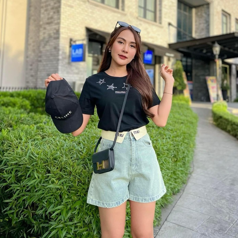 เซตเสื้อยืดแต่งเพ็ชร กางเกงยีนส์ NาIU NาIU Ramipapha