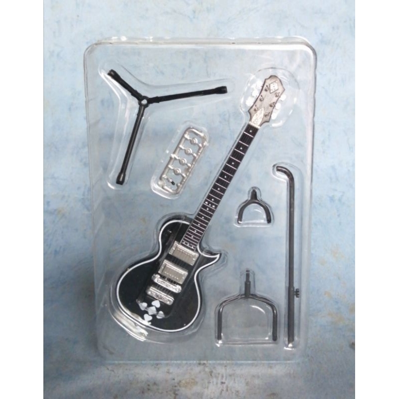 THE​ GUITAR​ LEGEND​