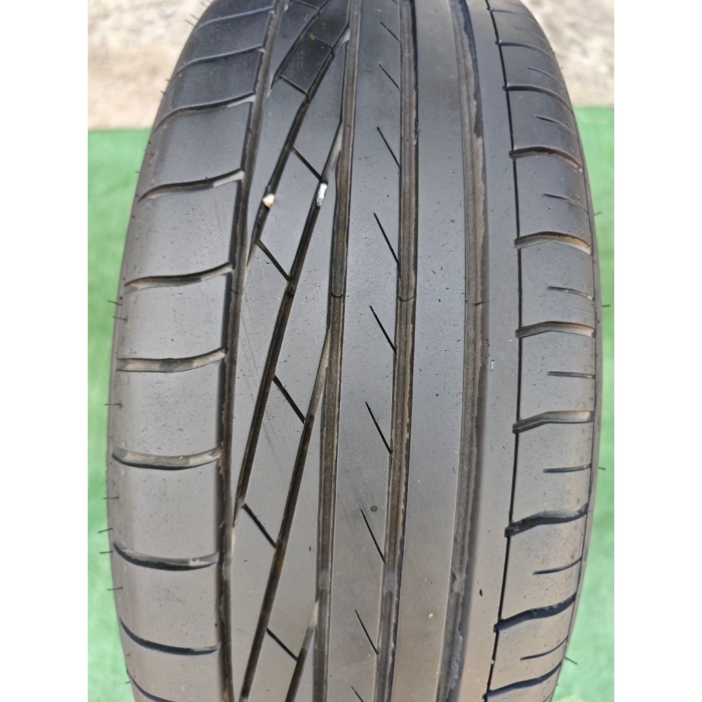 ยางเปอร์เซ็นต์ Goodyear Excellence    ขนาด 185 55 R16  ยางปี 19  มีแค่ 1 เส้นราคาเส้นละ 300 บาท