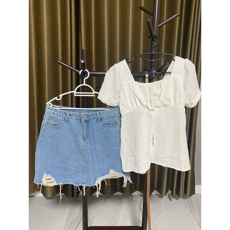 ชุดลำลองเสื้อคอเหลี่ยมสม๊อกหลัง+กระโปรงยีนส์ แบรนด์ G.D JEANS