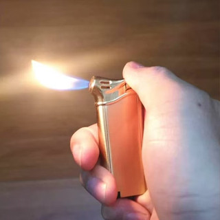 หัวพ่นแก๊ส1 หัว ทำจะวัสดุโลหะ สามารถใช้ได้จุดไฟ ปรับไฟแรง/เบ…