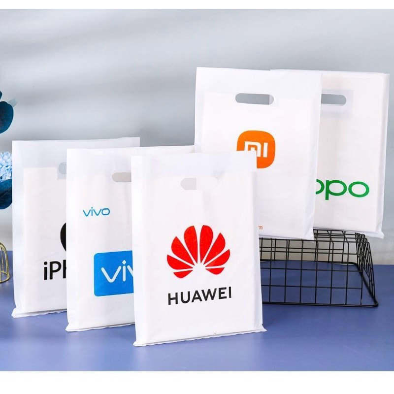 ถุงพลาสติกหูเจาะ ถุงใส่อุปกรณ์มือถือoppo huawei mi vivo iphone(แพ็คละ50ใบพร้อมส่งค่ะ)