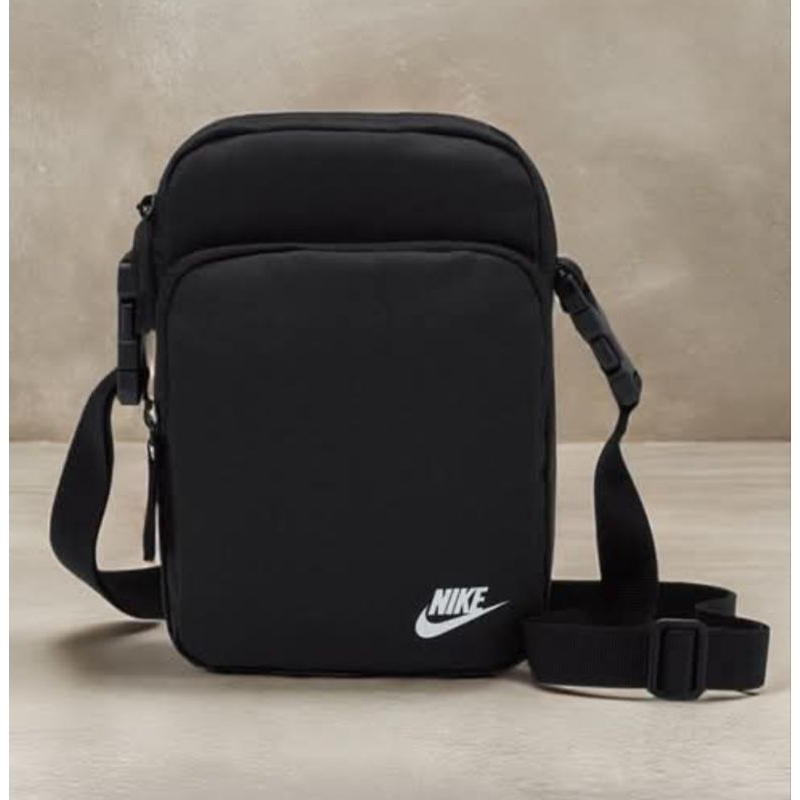 Nike กระเป๋าสะพายข้าง