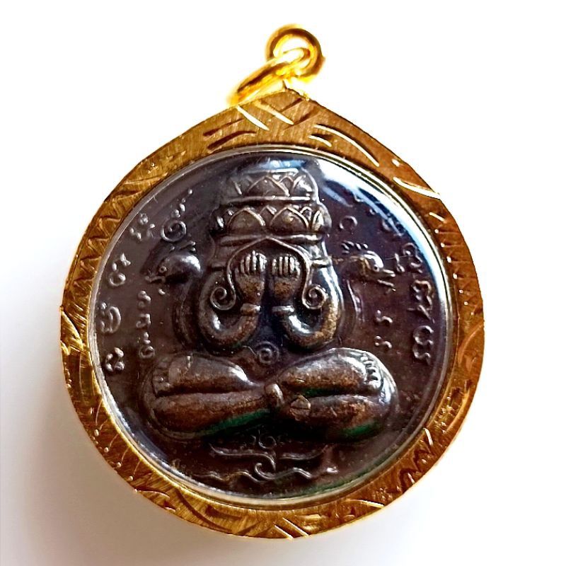 K805 จี้ จี้พระ พระปิดตา พังพระกาฬ รุ่นแรก ปี 2530 เนื้อนวโลหะ หลักเมือง พุทธาคม วัดเขาอ้อ จ.พัทลุง กรอบพระ ทองไมครอน