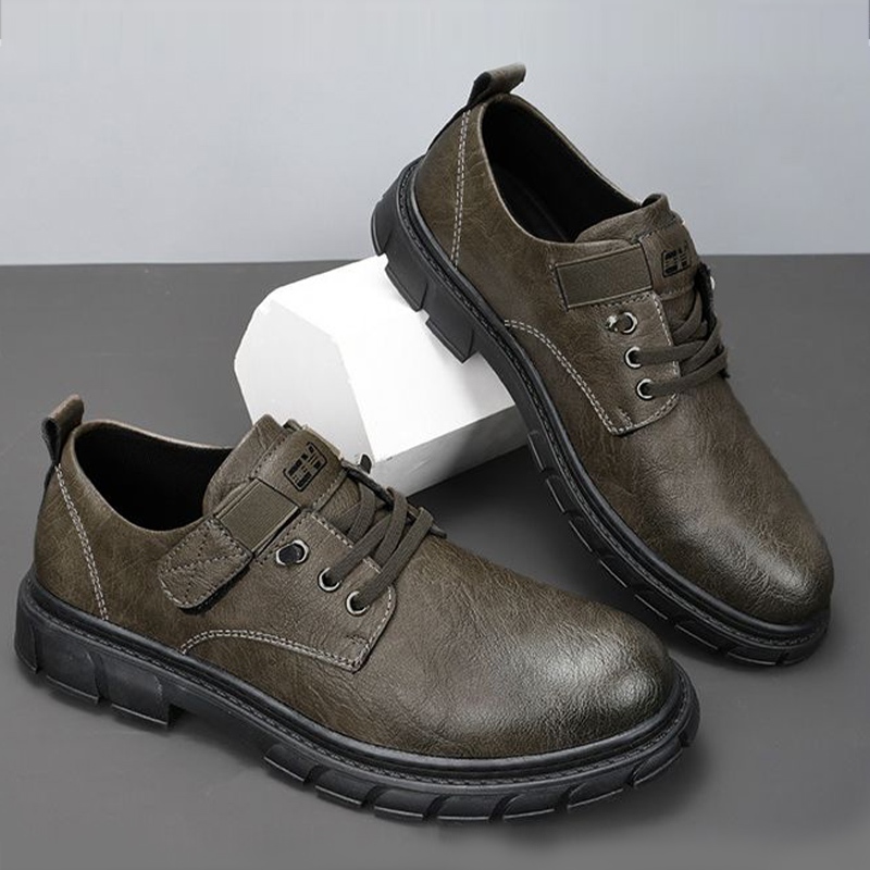 Tnicoo  นิวคอลเลคชั่นเข้าใหม่ รองเท้าแฟชั่นลำลองผู้ชาย งานสไตล์ Derby Shoes ให้ลุคดูภาพทางมีความเป็นทางการ สามารถใส่ออ