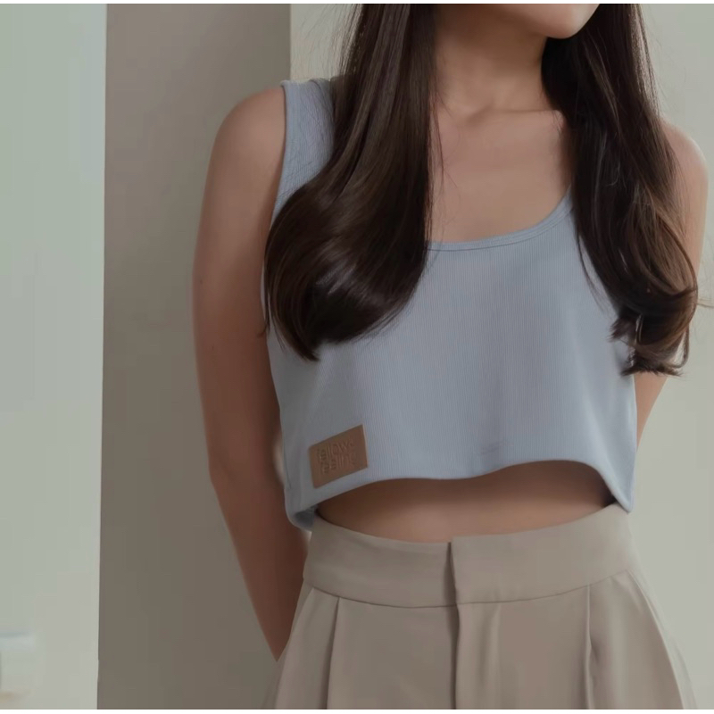 ส่งต่อ 5pm.sun | fellow tank top : เสื้อแขนกุดทรงครอป ผ้า ribbed knit เนื้อนิ่ม